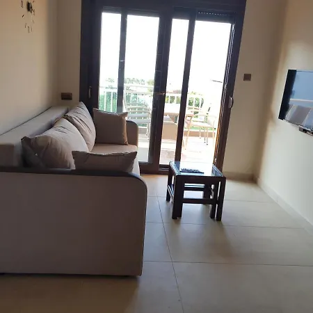 Luxury Penthouse With Sea View شقة هانيوتي